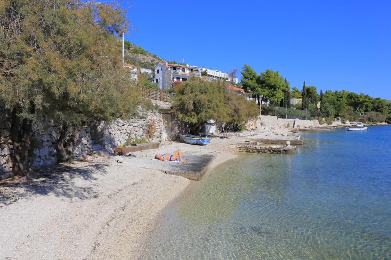 Apartments By The Sea Seget Donji, Trogir - 18648 Exterior photo