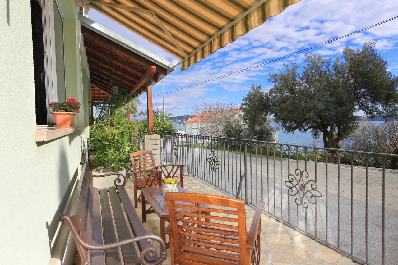 Apartments By The Sea Seget Donji, Trogir - 18648 Exterior photo